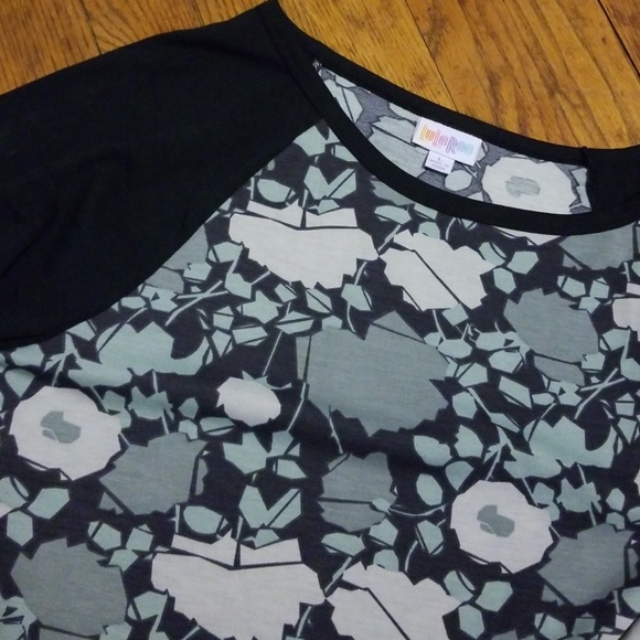 Julia - Picture 3 of 3